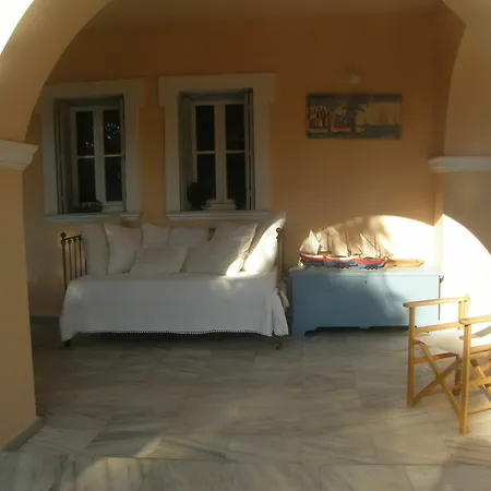 Aristocratic 19th Century Neo Classical Mansion With Private Pool * Finikas (Syros)